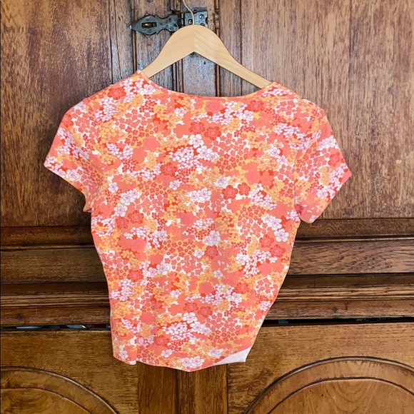 Stretchy Floral top - Picture 2 of 2